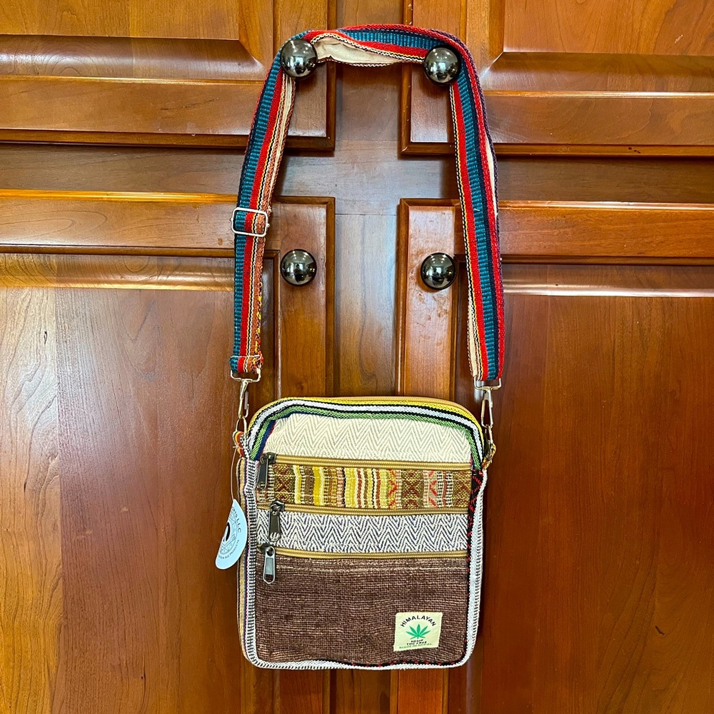 NWT Himalayan Handcrafted Hemp/Cotton multicolored convertible crossbody.